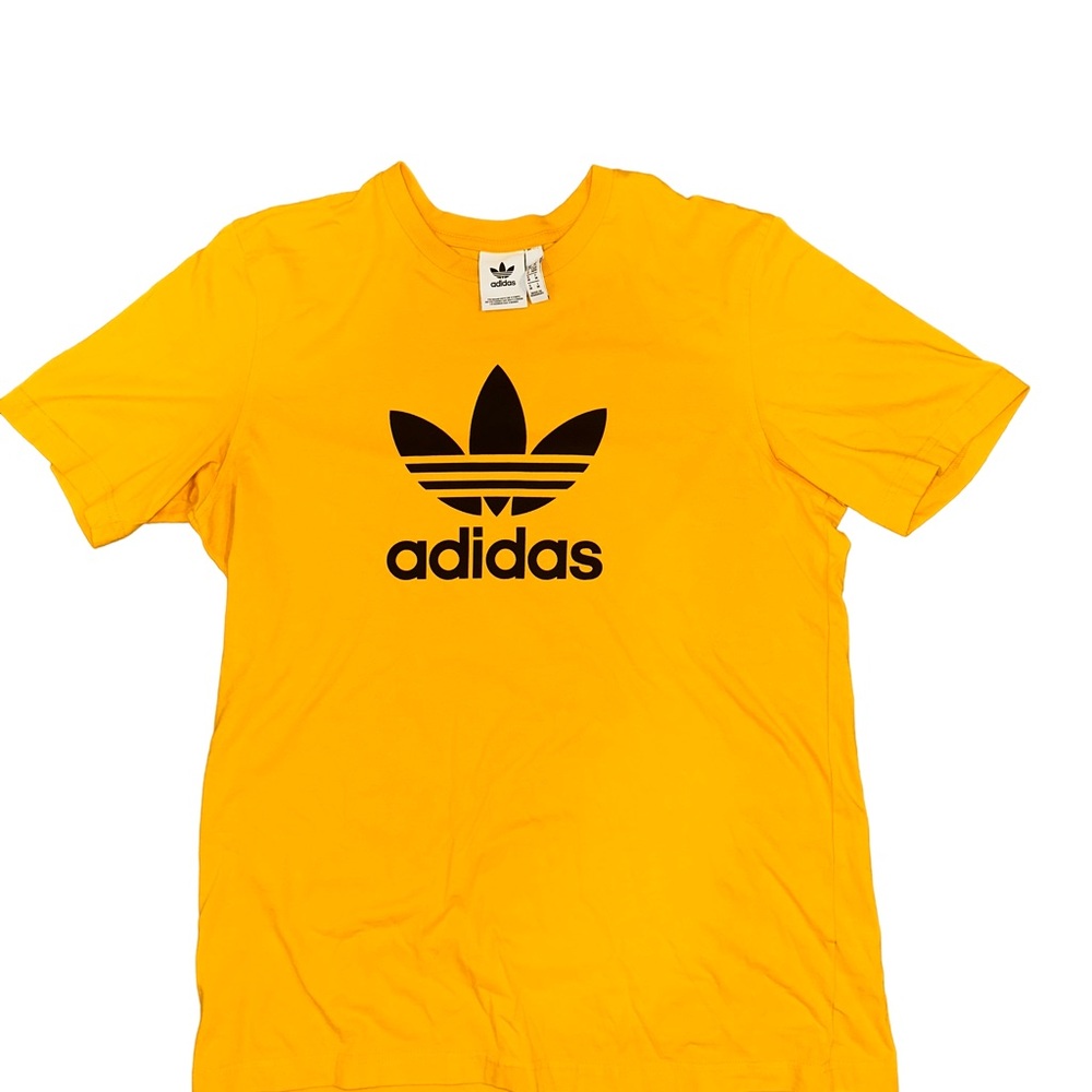 Adidas Men's T-shirt
-Yellow
-size M
-material 100%cotton